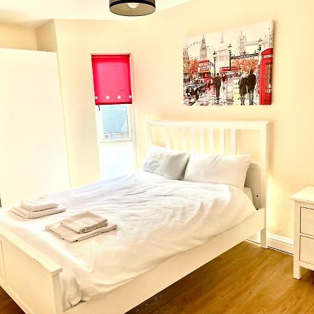 Holiday Flat In Central Slough Near To London Heathrow And Windsor With Free Car Park Экстерьер фото